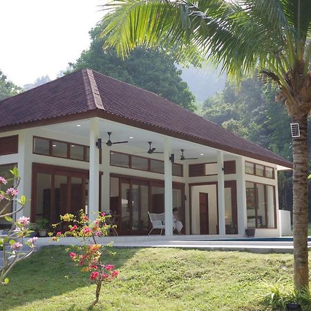 Villa Meranti - Spacious Private Pool Villa Pantai Cenang  Esterno foto