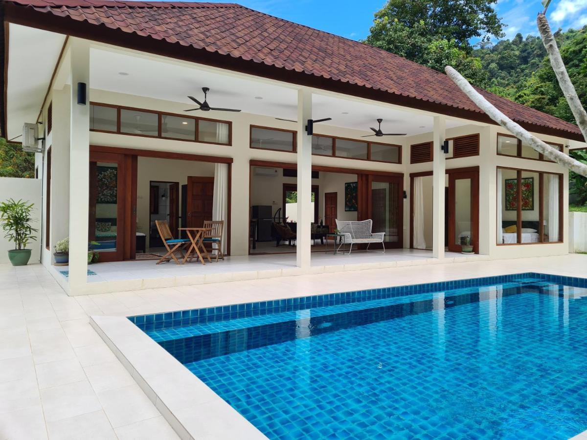 Villa Meranti - Spacious Private Pool Villa Pantai Cenang  Esterno foto