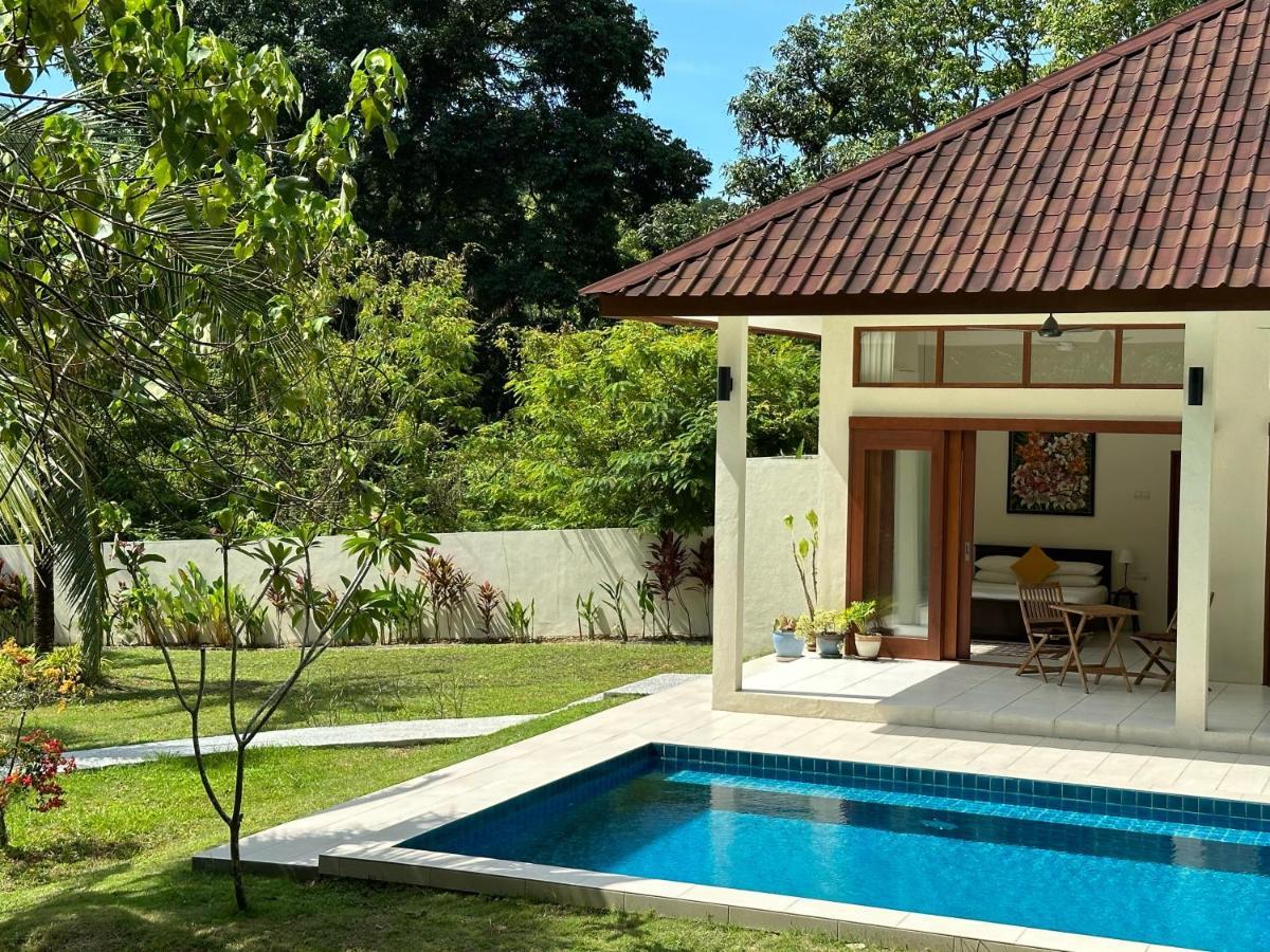 Villa Meranti - Spacious Private Pool Villa Pantai Cenang  Esterno foto