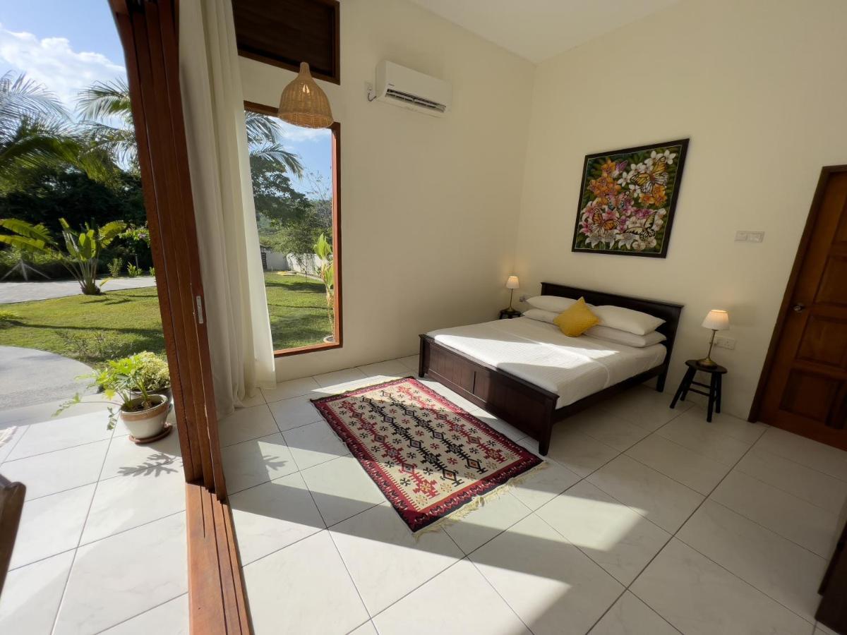 Villa Meranti - Spacious Private Pool Villa Pantai Cenang  Esterno foto