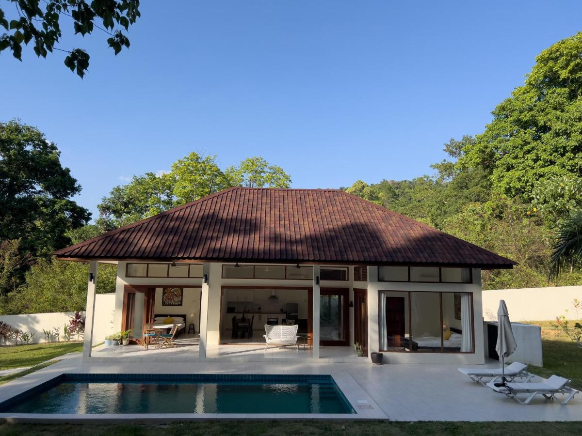 Villa Meranti - Spacious Private Pool Villa Pantai Cenang  Esterno foto