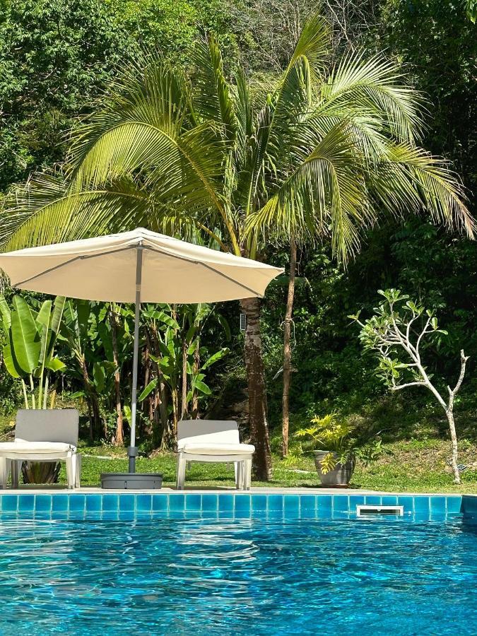 Villa Meranti - Spacious Private Pool Villa Pantai Cenang  Esterno foto
