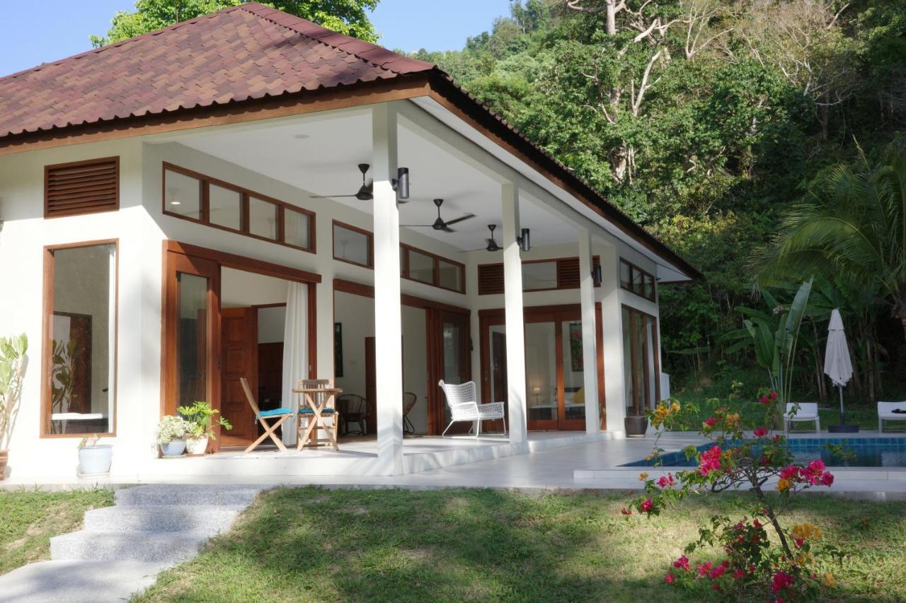 Villa Meranti - Spacious Private Pool Villa Pantai Cenang  Esterno foto